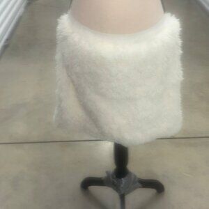 🤍 Petticoat Alley Faux Fur Mini Skirt – Size S